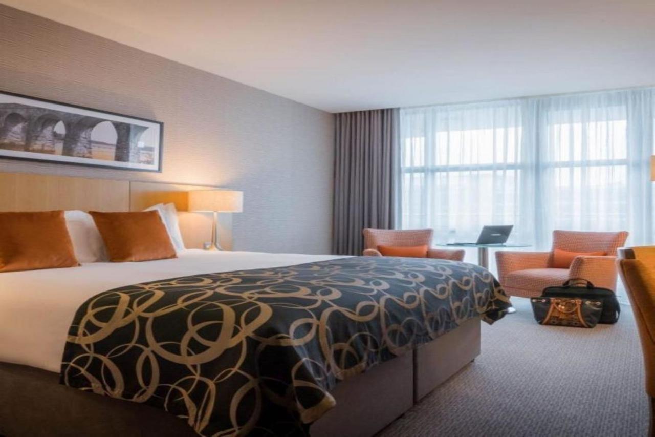Clayton Hotel Glasgow City Bagian luar foto