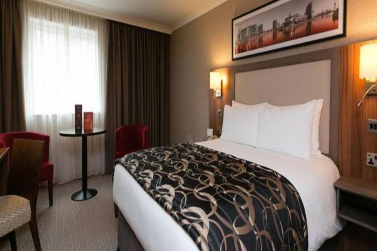 Clayton Hotel Glasgow City Bagian luar foto